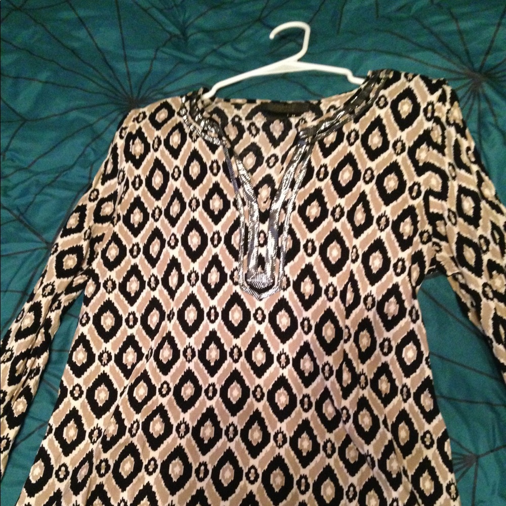 Long sleeve twiggy LONDON blouse.